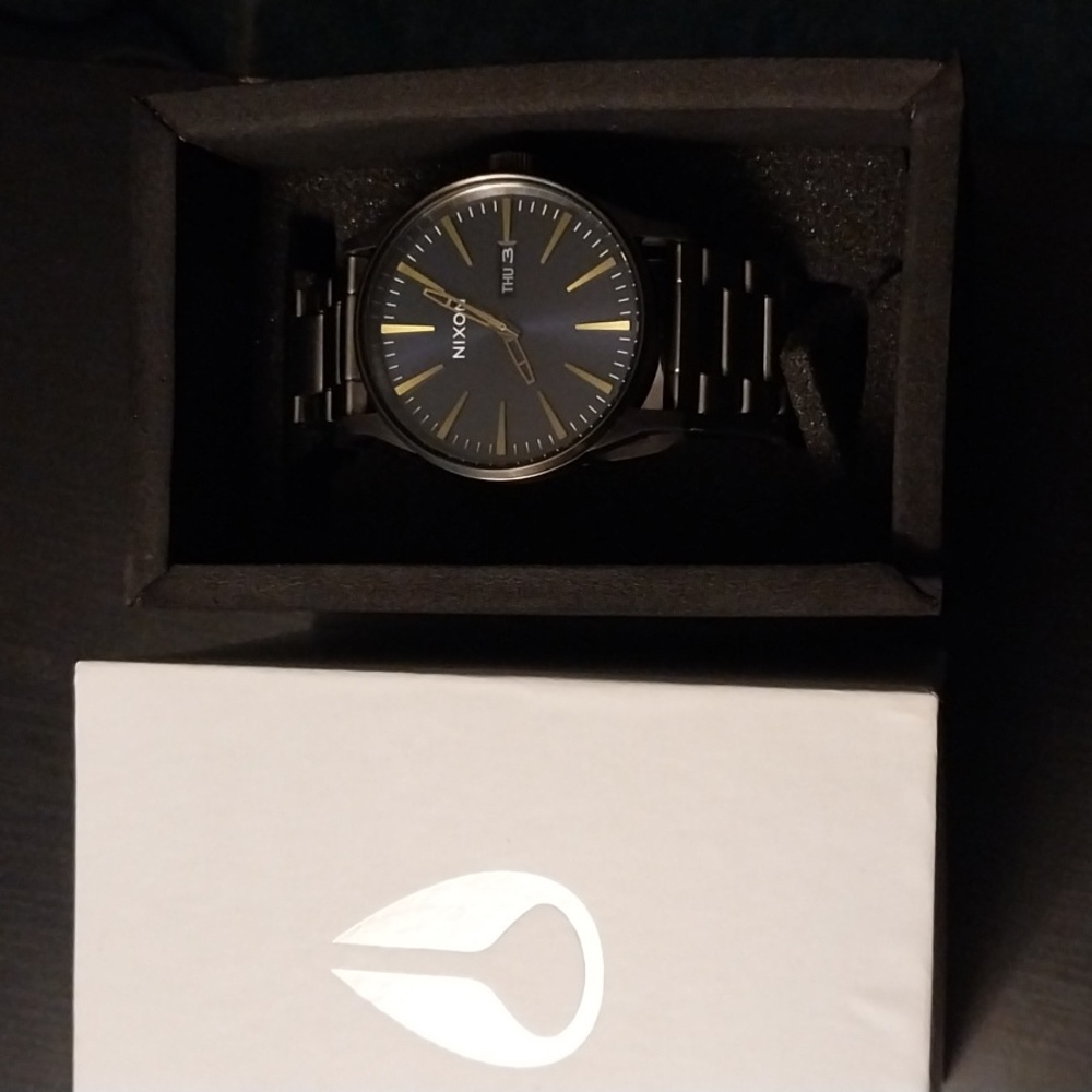 Nixon Sentry SS 42